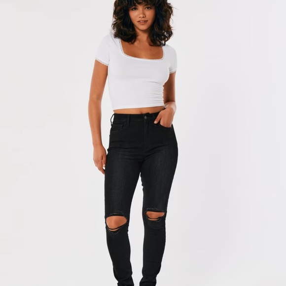 (BRAND NEW) Hollister Ultra High-Rise Super Skinny Black Jean ripped - Picture 2 of 6